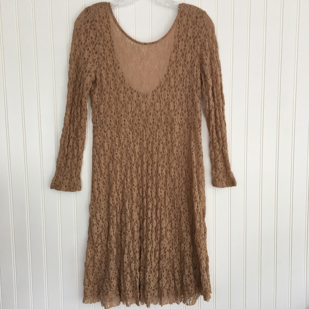 Urban Outfitters Kimchi Blue lace dress SIZE M